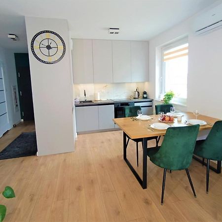 Apartament Nr15 Z Parkingiem Podziemnym Torun Luaran gambar