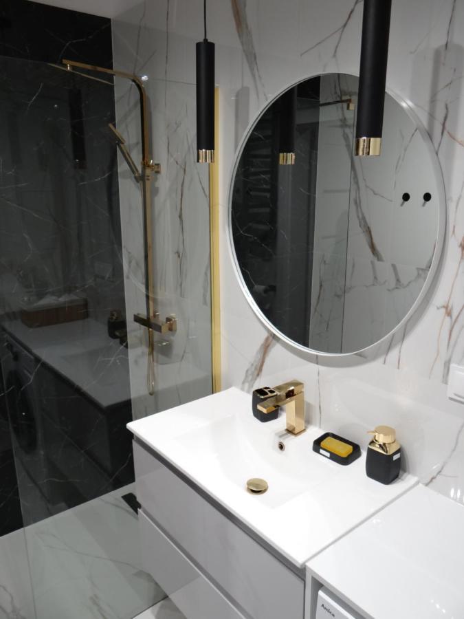 Apartament Nr15 Z Parkingiem Podziemnym Torun Luaran gambar