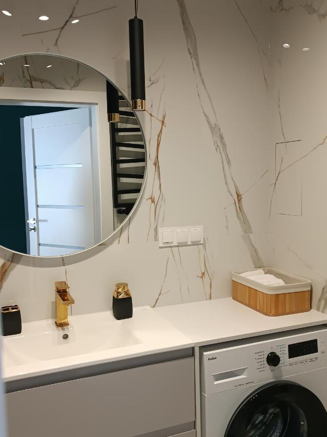 Apartament Nr15 Z Parkingiem Podziemnym Torun Luaran gambar