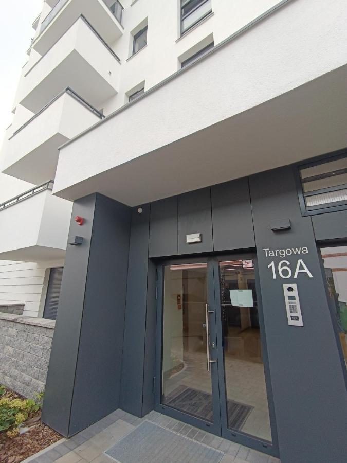 Apartament Nr15 Z Parkingiem Podziemnym Torun Luaran gambar